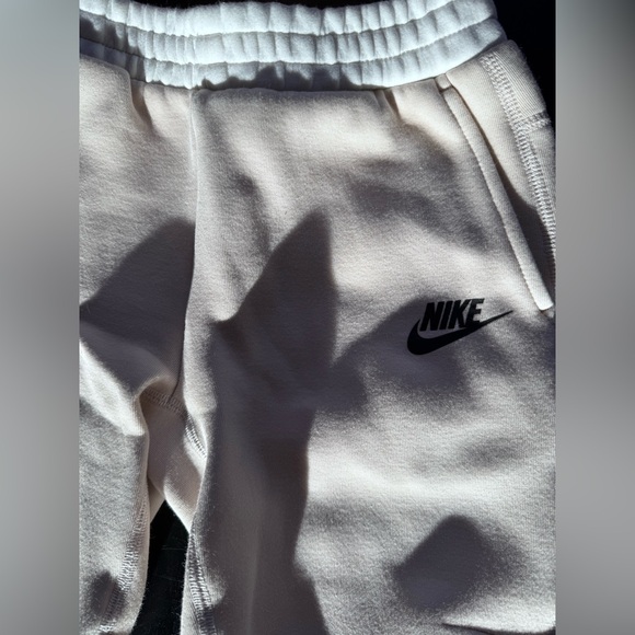 Toddler Nike Sweatsuit - Picture 8 of 13
